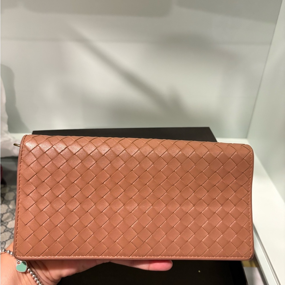 Bottega Veneta pink/Tan Woven Leather wallet on a chain